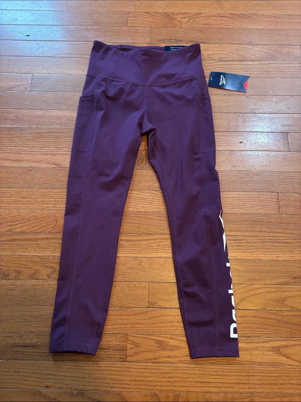 Redbox Women’s Active Leggings in Deep Plum. NWT! Size Small